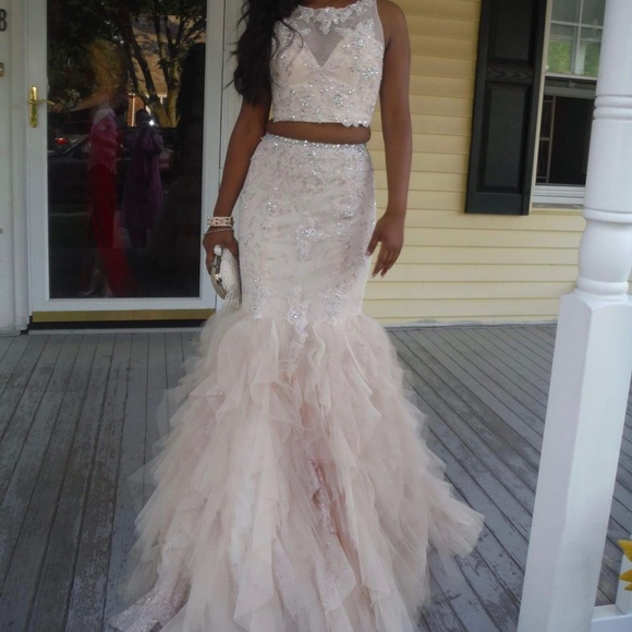 Dresses & Skirts - Prom Dress